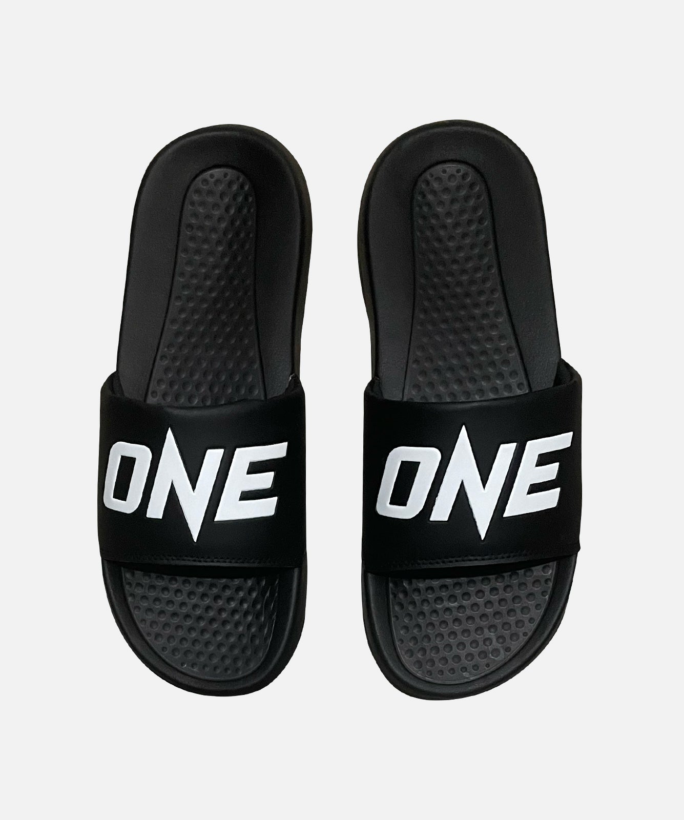 ONE Championship グッズセット サイン入り HATTRICK（ハットトリック）-選手の想いをファンへ届ける公式